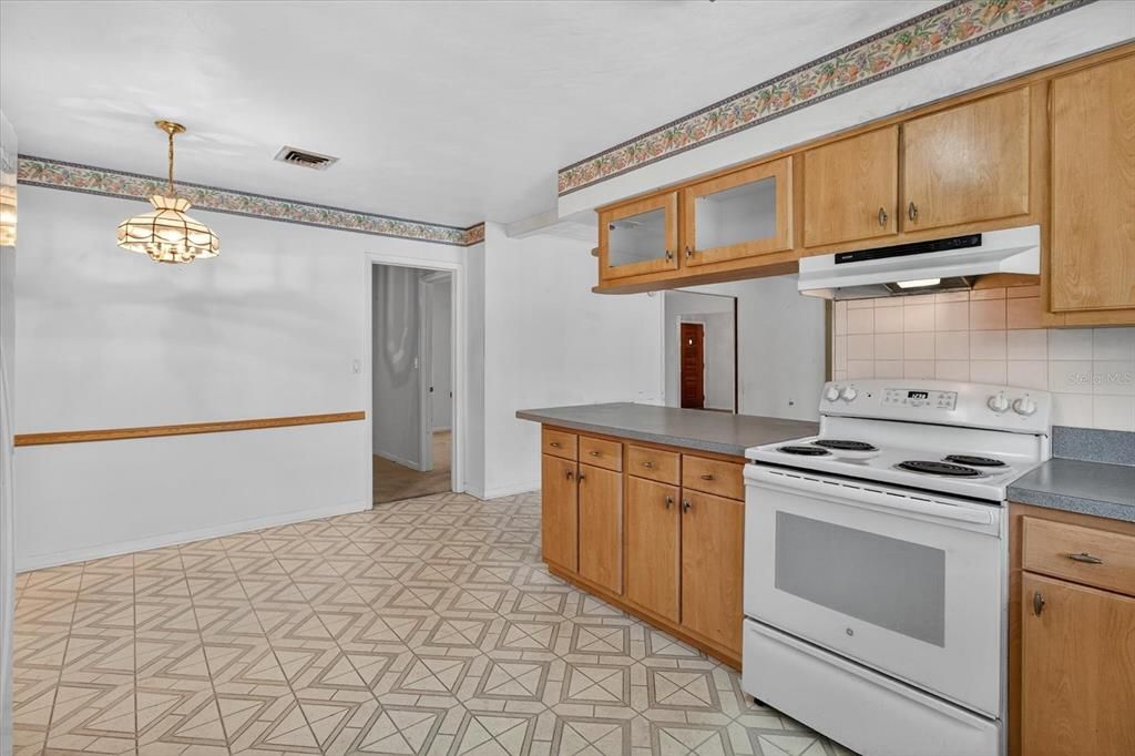 For Sale: $519,900 (4 beds, 3 baths, 2349 Square Feet)