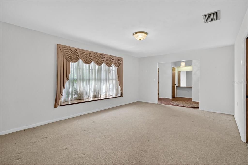 For Sale: $519,900 (4 beds, 3 baths, 2349 Square Feet)