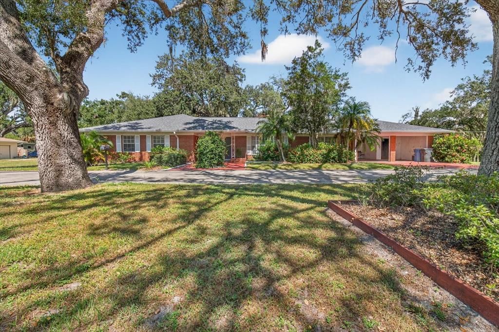 For Sale: $519,900 (4 beds, 3 baths, 2349 Square Feet)