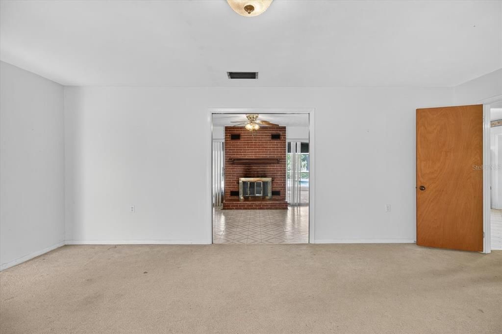 For Sale: $519,900 (4 beds, 3 baths, 2349 Square Feet)