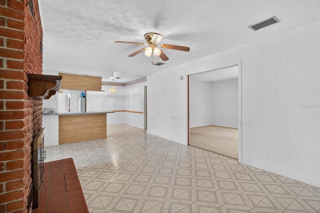 For Sale: $519,900 (4 beds, 3 baths, 2349 Square Feet)