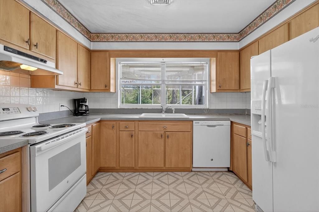 For Sale: $519,900 (4 beds, 3 baths, 2349 Square Feet)