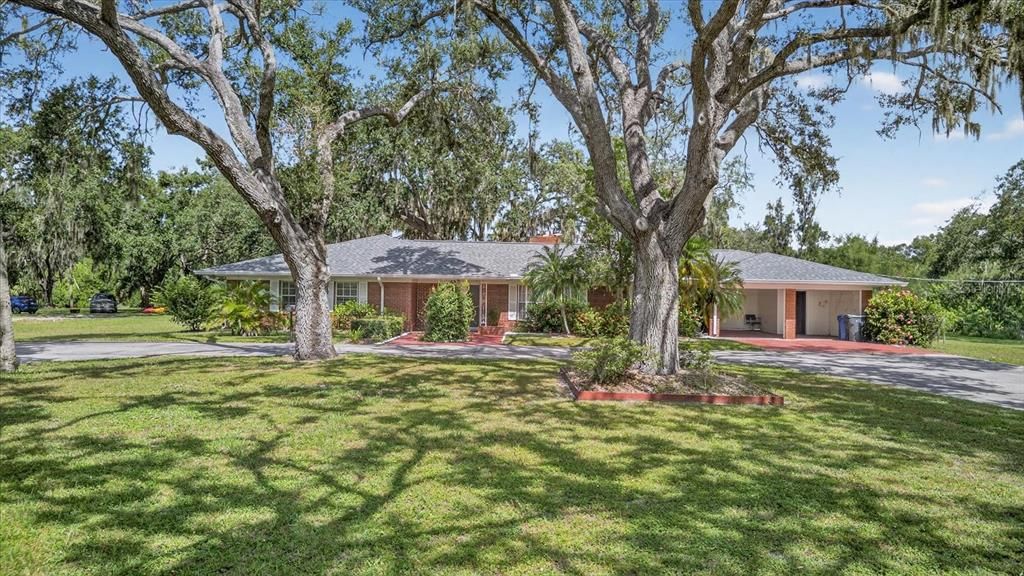 For Sale: $519,900 (4 beds, 3 baths, 2349 Square Feet)