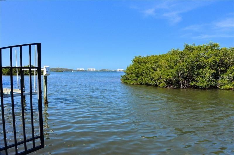 For Rent: $2,275 (3 beds, 2 baths, 1428 Square Feet)