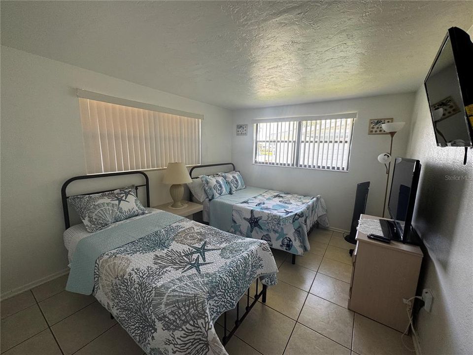 For Rent: $2,275 (3 beds, 2 baths, 1428 Square Feet)