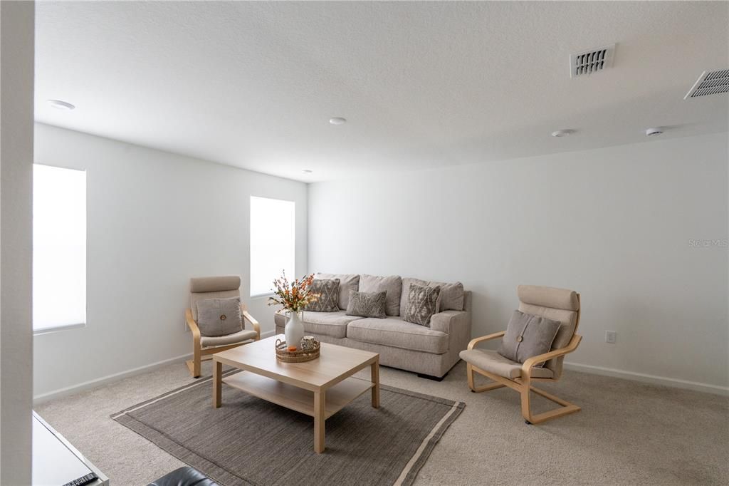 For Rent: $3,000 (3 beds, 2 baths, 2361 Square Feet)