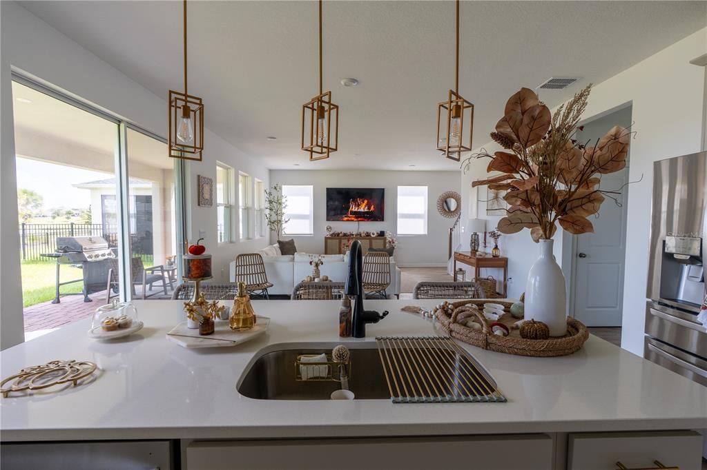 For Rent: $3,000 (3 beds, 2 baths, 2361 Square Feet)