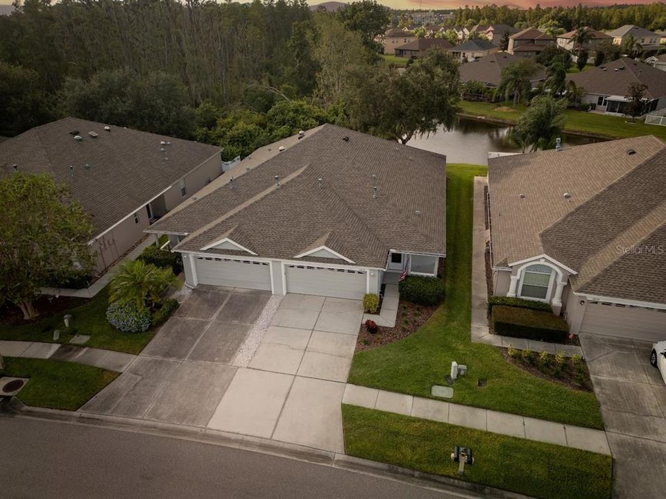 Activo con contrato: $342,777 (3 camas, 2 baños, 1607 Pies cuadrados)