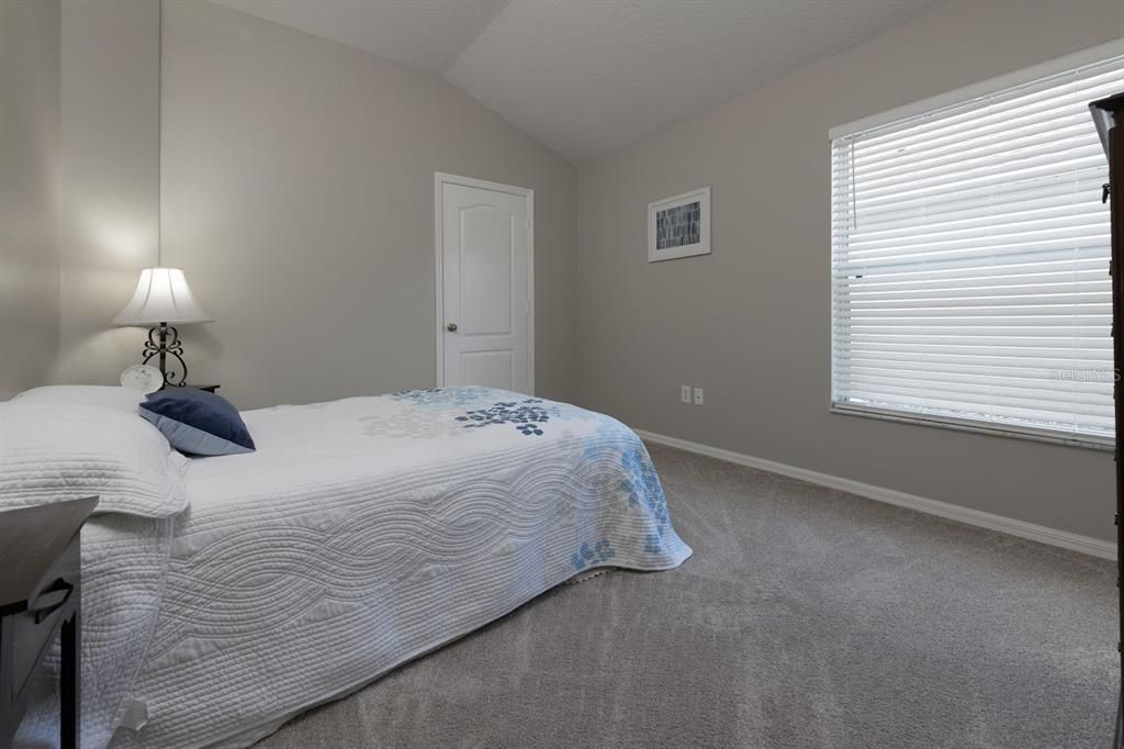 Activo con contrato: $342,777 (3 camas, 2 baños, 1607 Pies cuadrados)