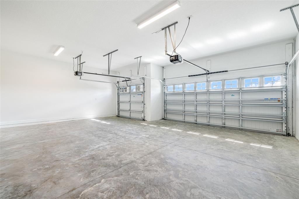 На продажу: $1,344,400 (5 спален, 4 ванн, 4605 Квадратных фут)