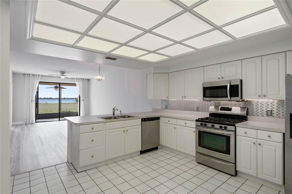 En Venta: $235,000 (2 camas, 2 baños, 1012 Pies cuadrados)