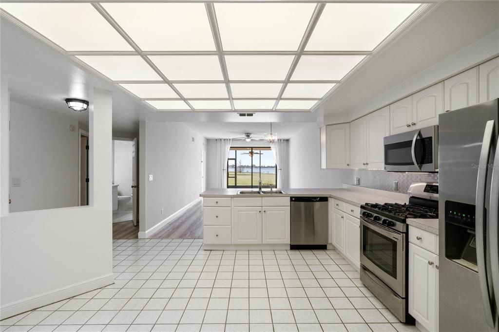 En Venta: $235,000 (2 camas, 2 baños, 1012 Pies cuadrados)