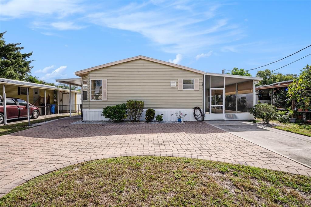 Active With Contract: $235,500 (3 beds, 2 baths, 1402 Square Feet)