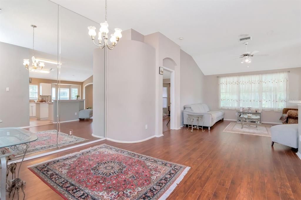 For Rent: $2,500 (3 beds, 2 baths, 2109 Square Feet)