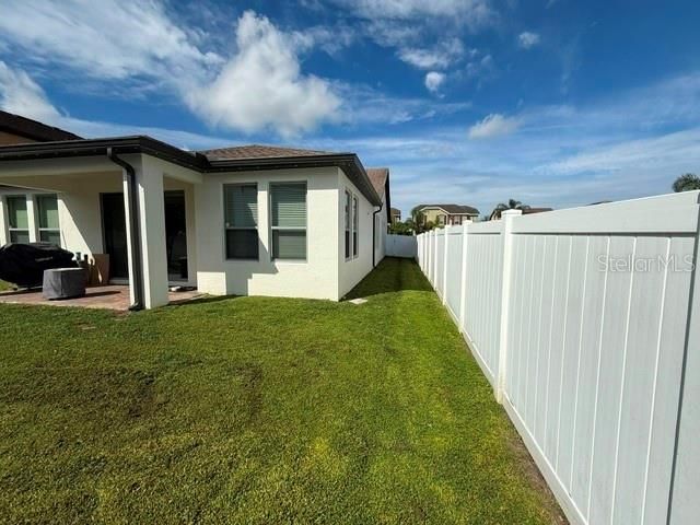 合同活跃: $495,000 (3 贝兹, 2 浴室, 2023 平方英尺)