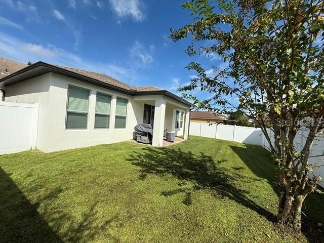 合同活跃: $495,000 (3 贝兹, 2 浴室, 2023 平方英尺)