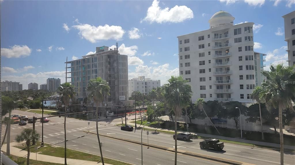 For Rent: $4,900 (2 beds, 2 baths, 1603 Square Feet)