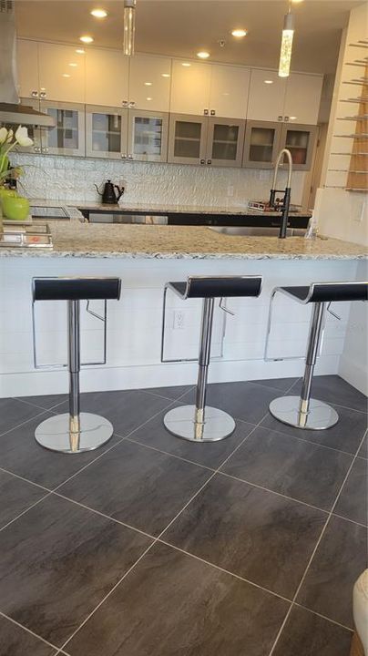 For Rent: $4,900 (2 beds, 2 baths, 1603 Square Feet)