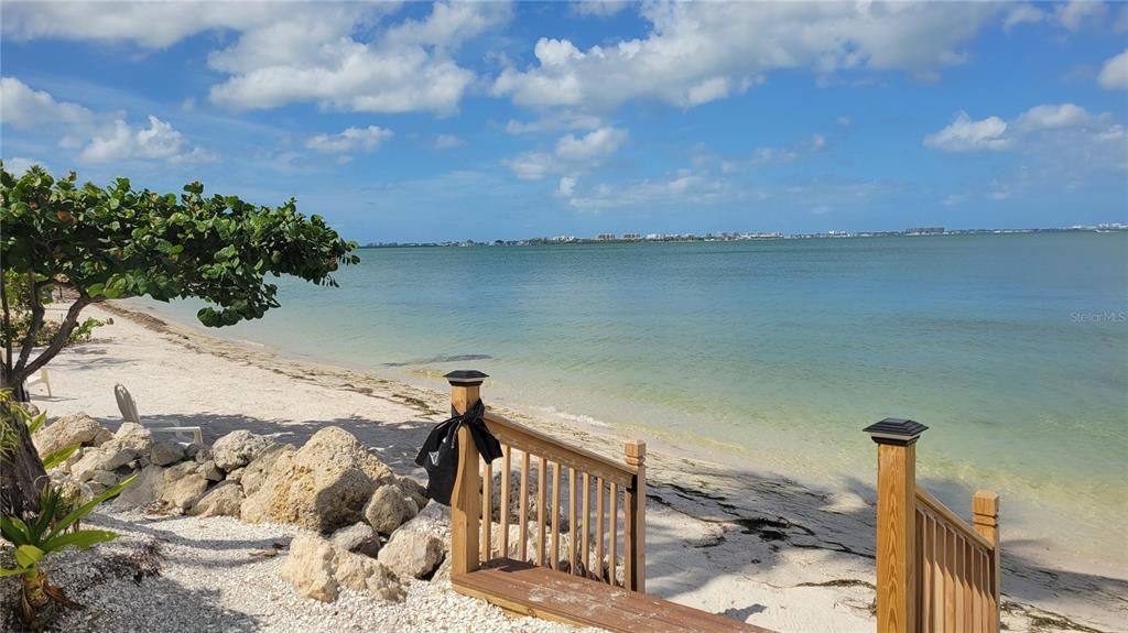 For Rent: $4,900 (2 beds, 2 baths, 1603 Square Feet)