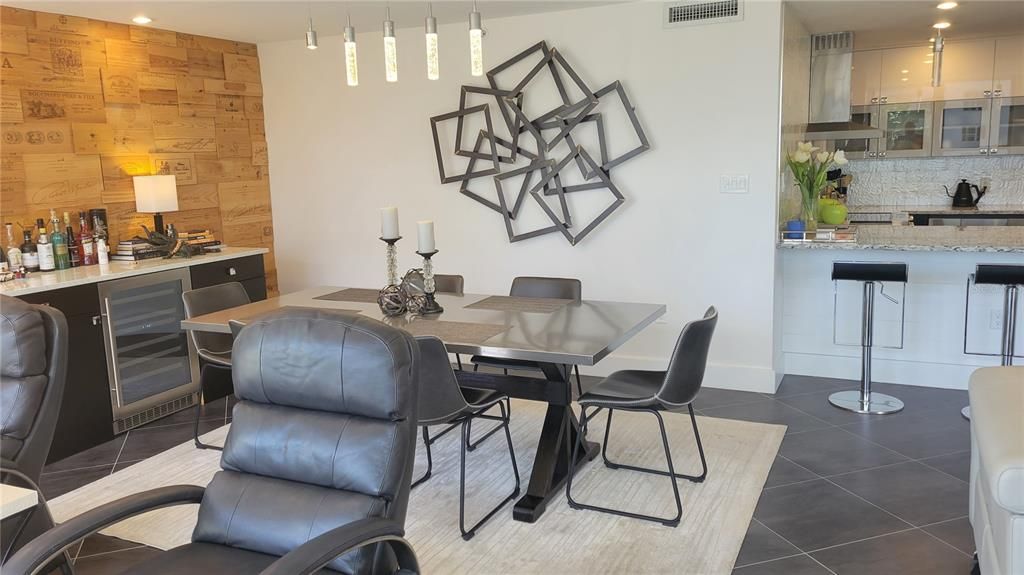 For Rent: $4,900 (2 beds, 2 baths, 1603 Square Feet)