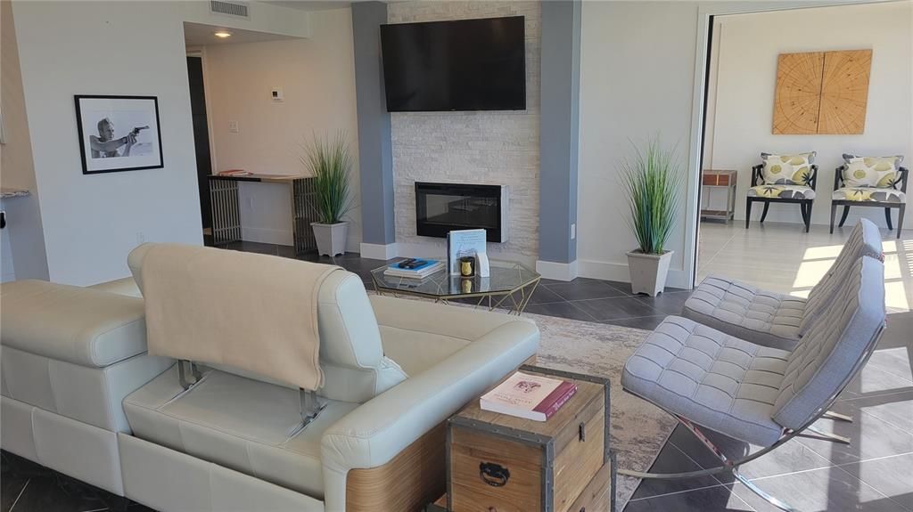 For Rent: $4,900 (2 beds, 2 baths, 1603 Square Feet)