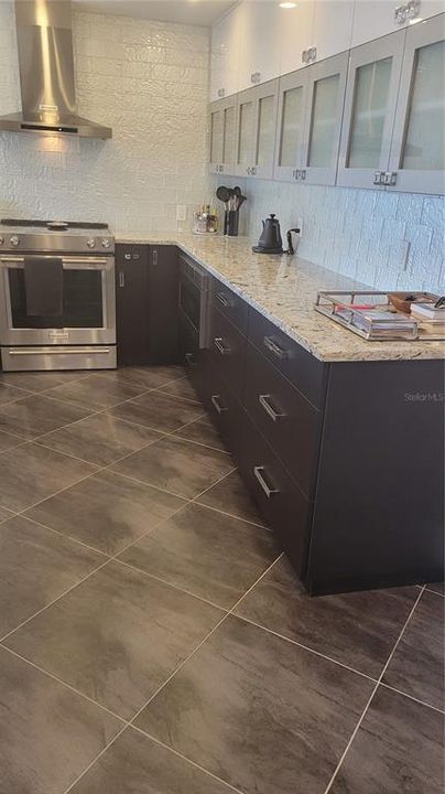 For Rent: $4,900 (2 beds, 2 baths, 1603 Square Feet)