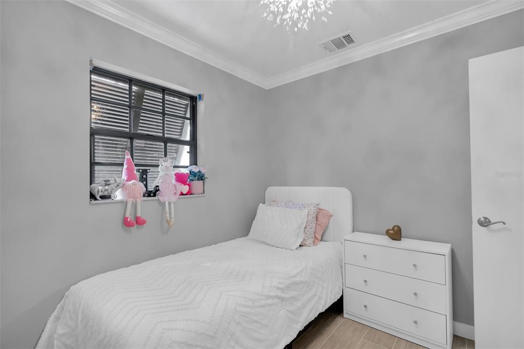 En Venta: $1,199,000 (3 camas, 2 baños, 1200 Pies cuadrados)