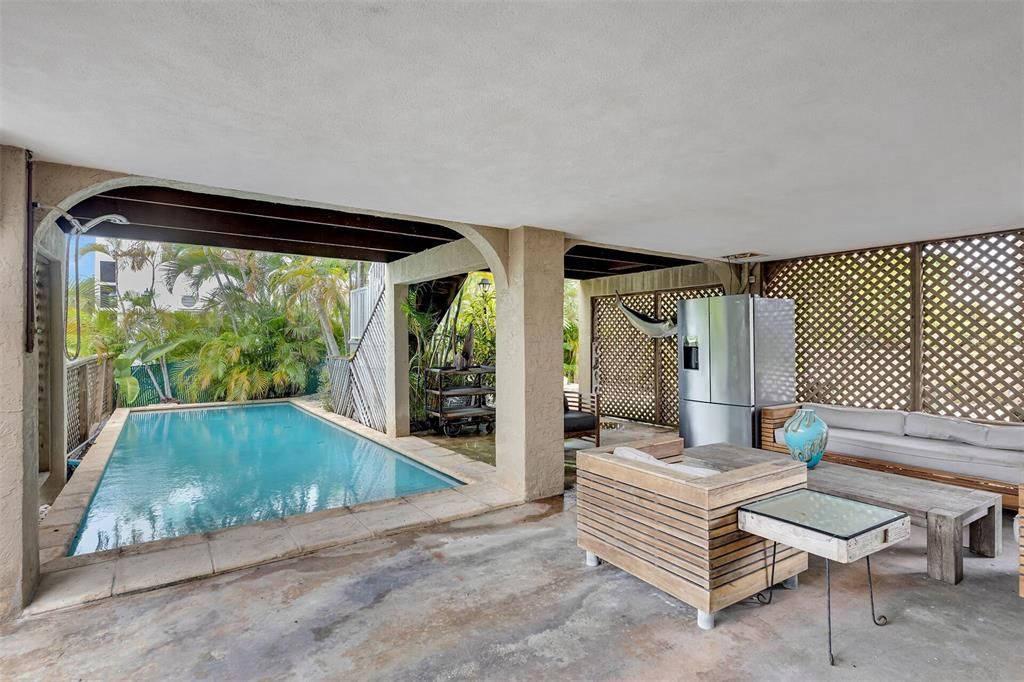 En Venta: $1,199,000 (3 camas, 2 baños, 1200 Pies cuadrados)