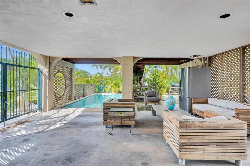 En Venta: $1,199,000 (3 camas, 2 baños, 1200 Pies cuadrados)