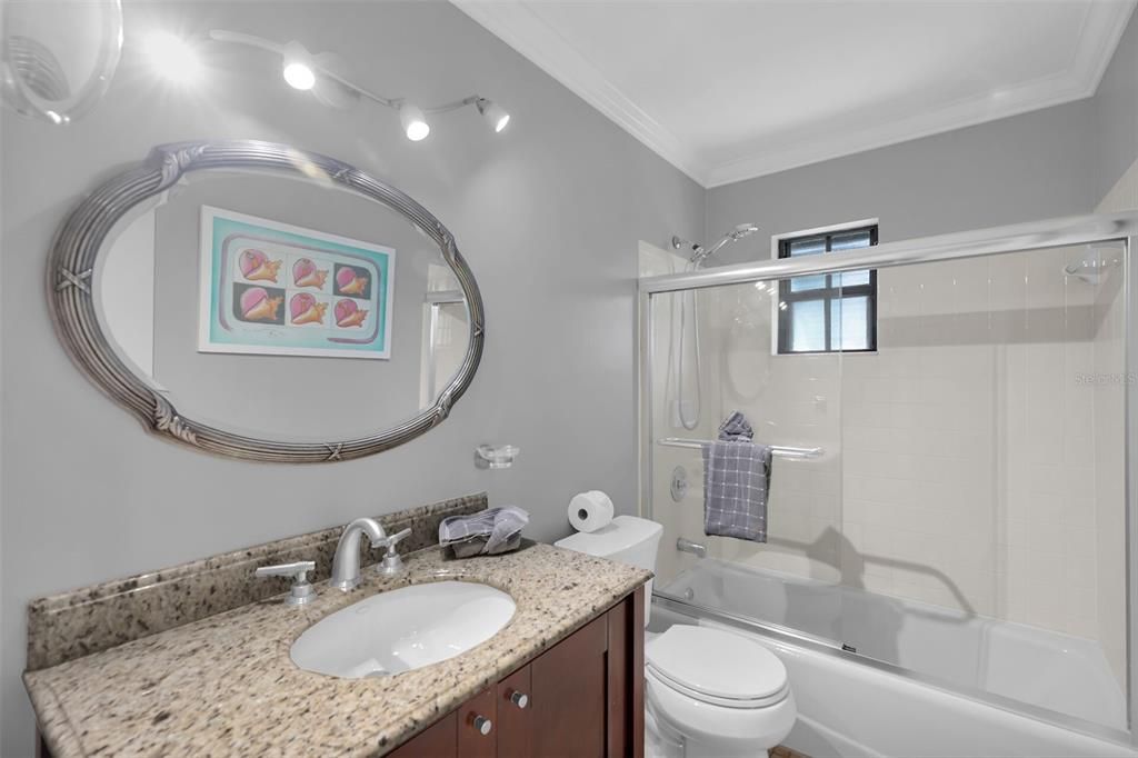 En Venta: $1,199,000 (3 camas, 2 baños, 1200 Pies cuadrados)