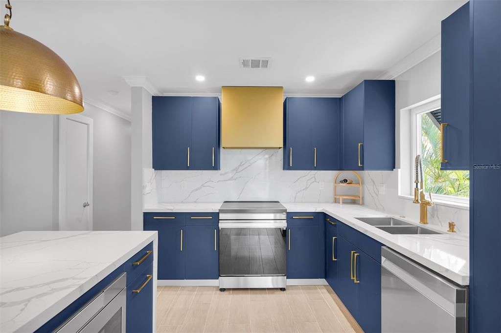 En Venta: $1,199,000 (3 camas, 2 baños, 1200 Pies cuadrados)