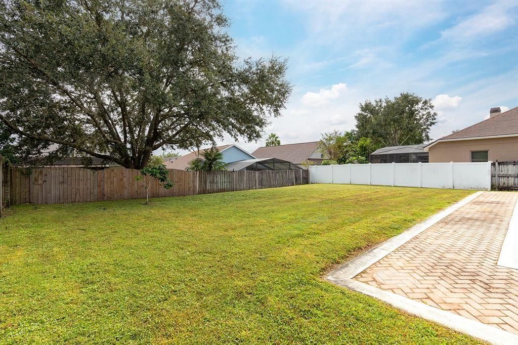 Active With Contract: $524,900 (4 beds, 3 baths, 2828 Square Feet)