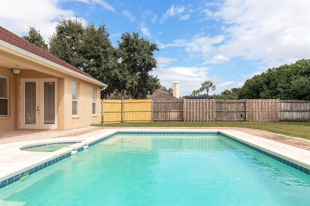 Active With Contract: $524,900 (4 beds, 3 baths, 2828 Square Feet)