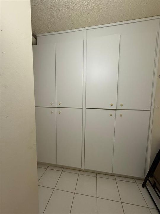 合同活跃: $2,000 (2 贝兹, 2 浴室, 1310 平方英尺)