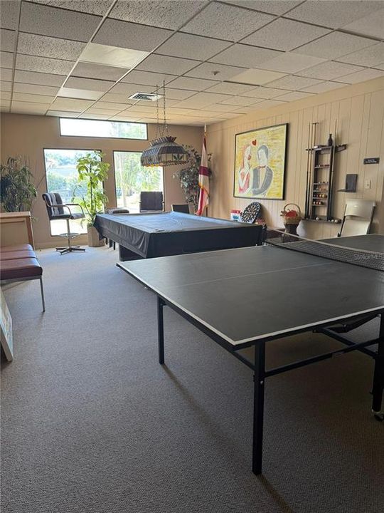 合同活跃: $2,000 (2 贝兹, 2 浴室, 1310 平方英尺)