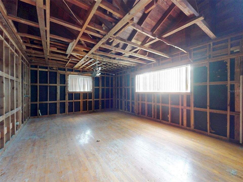 En Venta: $1,111,000 (3 camas, 3 baños, 2845 Pies cuadrados)