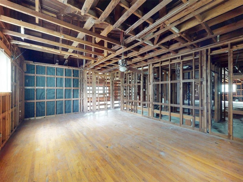 En Venta: $1,111,000 (3 camas, 3 baños, 2845 Pies cuadrados)