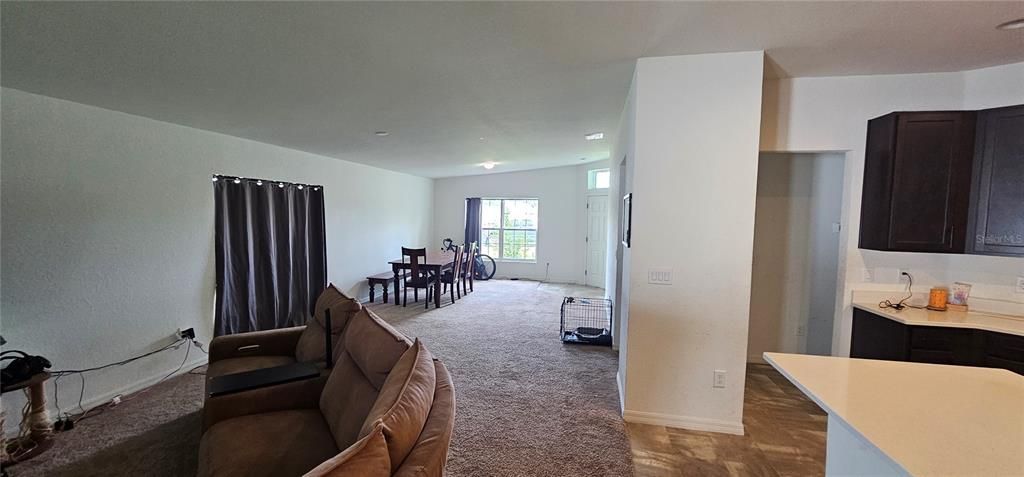 Active With Contract: $225,000 (3 beds, 2 baths, 1720 Square Feet)