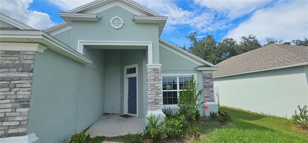 Active With Contract: $225,000 (3 beds, 2 baths, 1720 Square Feet)