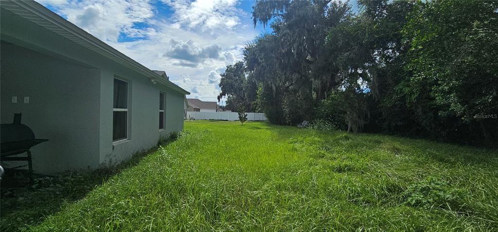 Active With Contract: $225,000 (3 beds, 2 baths, 1720 Square Feet)