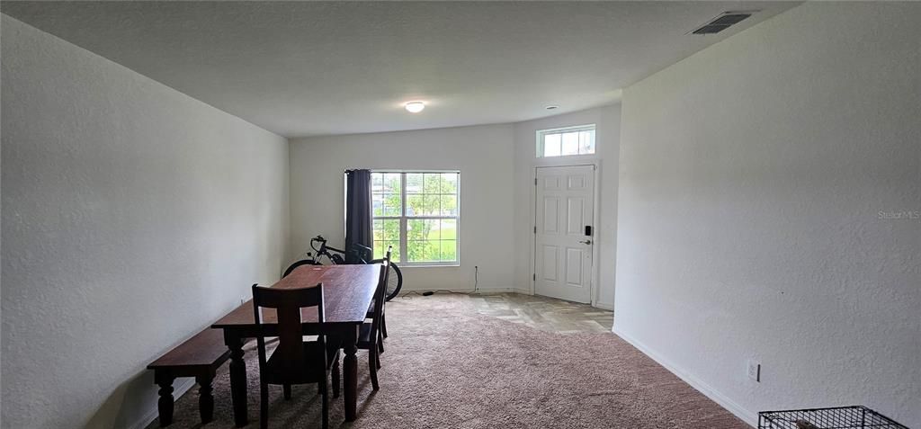 Active With Contract: $225,000 (3 beds, 2 baths, 1720 Square Feet)