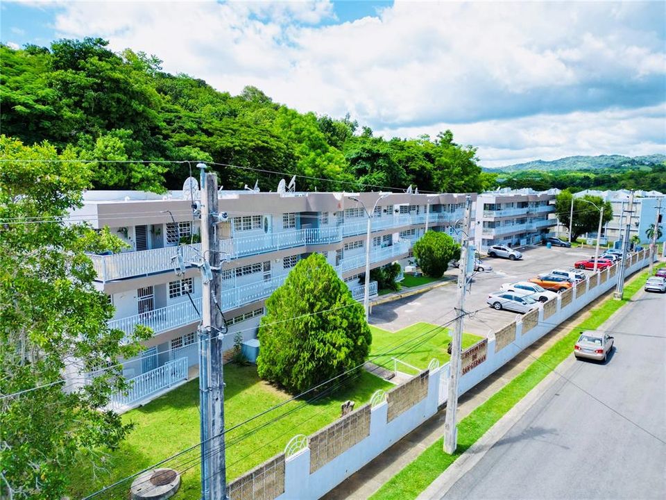 Recently Sold: $109,900 (3 beds, 1 baths, 923 Square Feet)