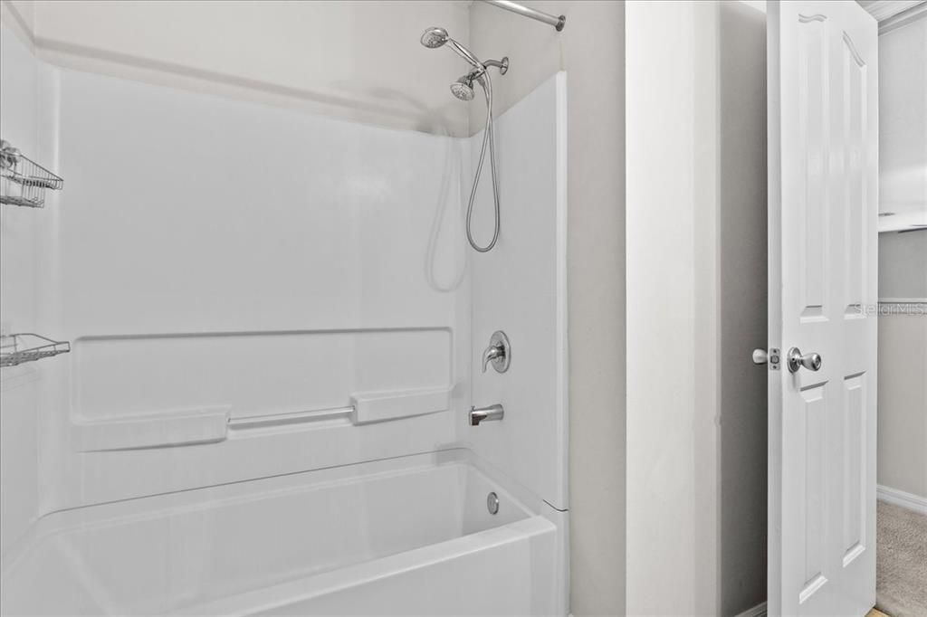 待售: $569,000 (5 贝兹, 4 浴室, 3607 平方英尺)