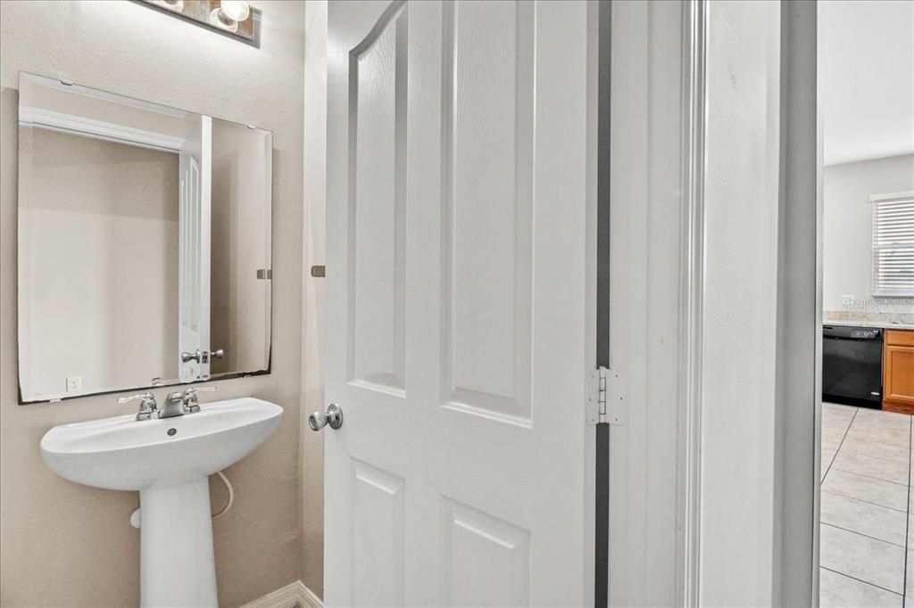 待售: $569,000 (5 贝兹, 4 浴室, 3607 平方英尺)