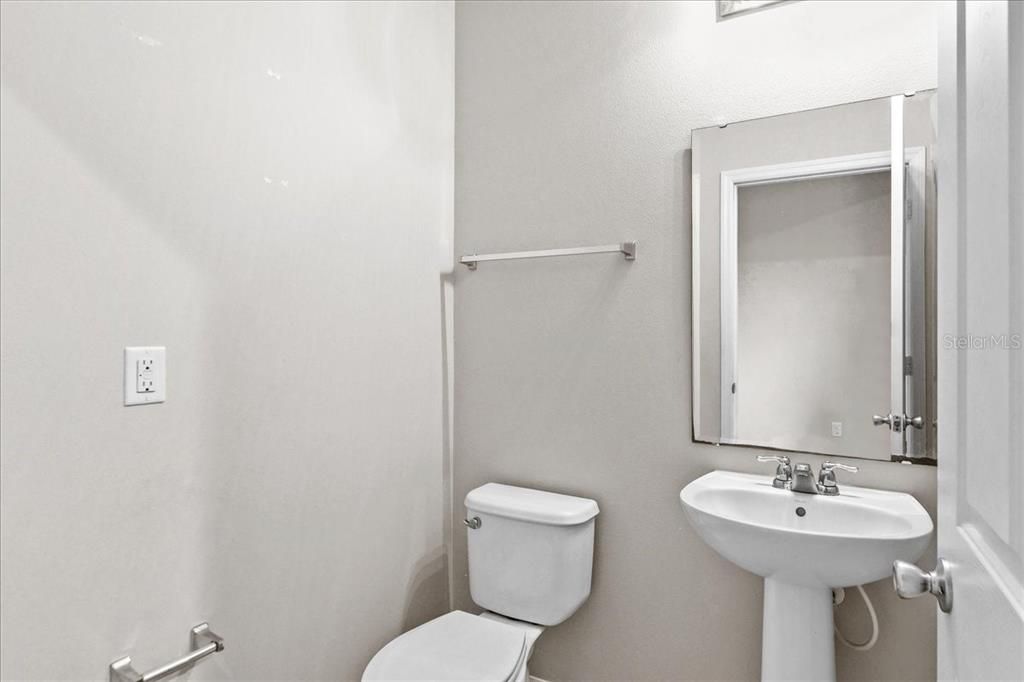 待售: $569,000 (5 贝兹, 4 浴室, 3607 平方英尺)