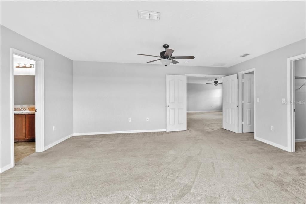 待售: $569,000 (5 贝兹, 4 浴室, 3607 平方英尺)