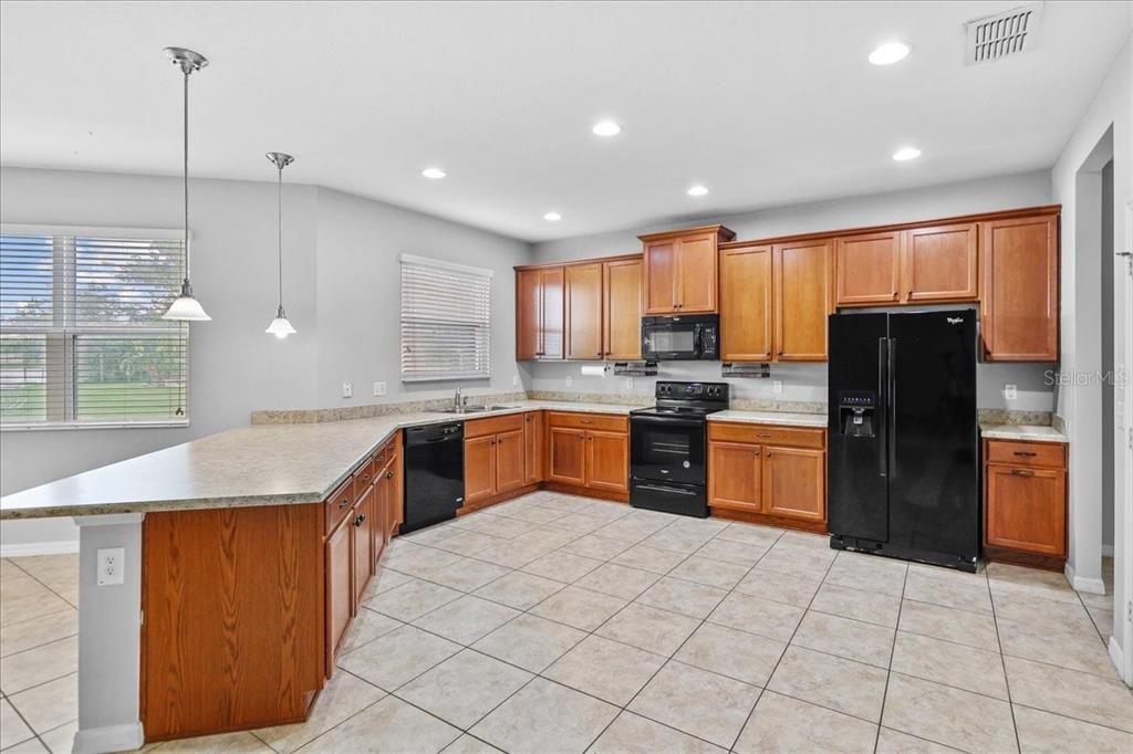 待售: $569,000 (5 贝兹, 4 浴室, 3607 平方英尺)