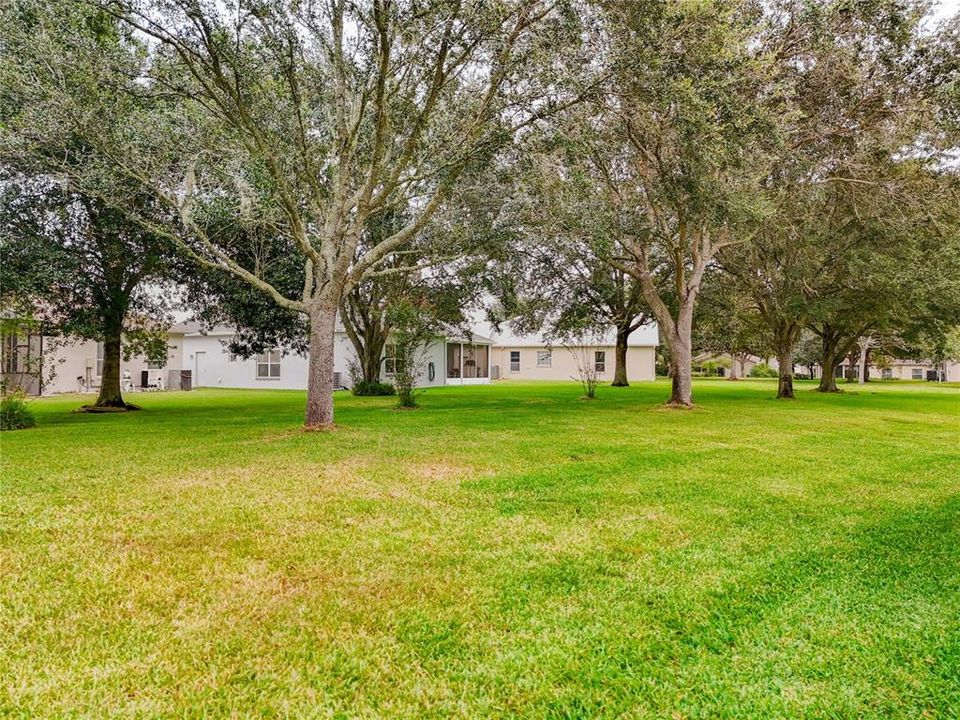 合同活跃: $349,000 (2 贝兹, 2 浴室, 2163 平方英尺)