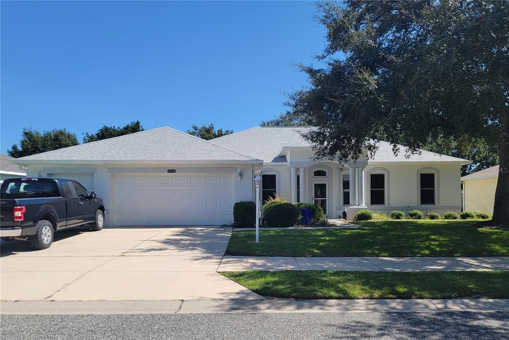 合同活跃: $349,000 (2 贝兹, 2 浴室, 2163 平方英尺)