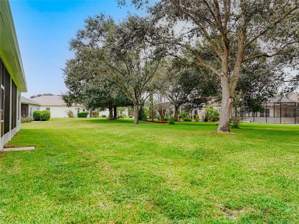 合同活跃: $349,000 (2 贝兹, 2 浴室, 2163 平方英尺)